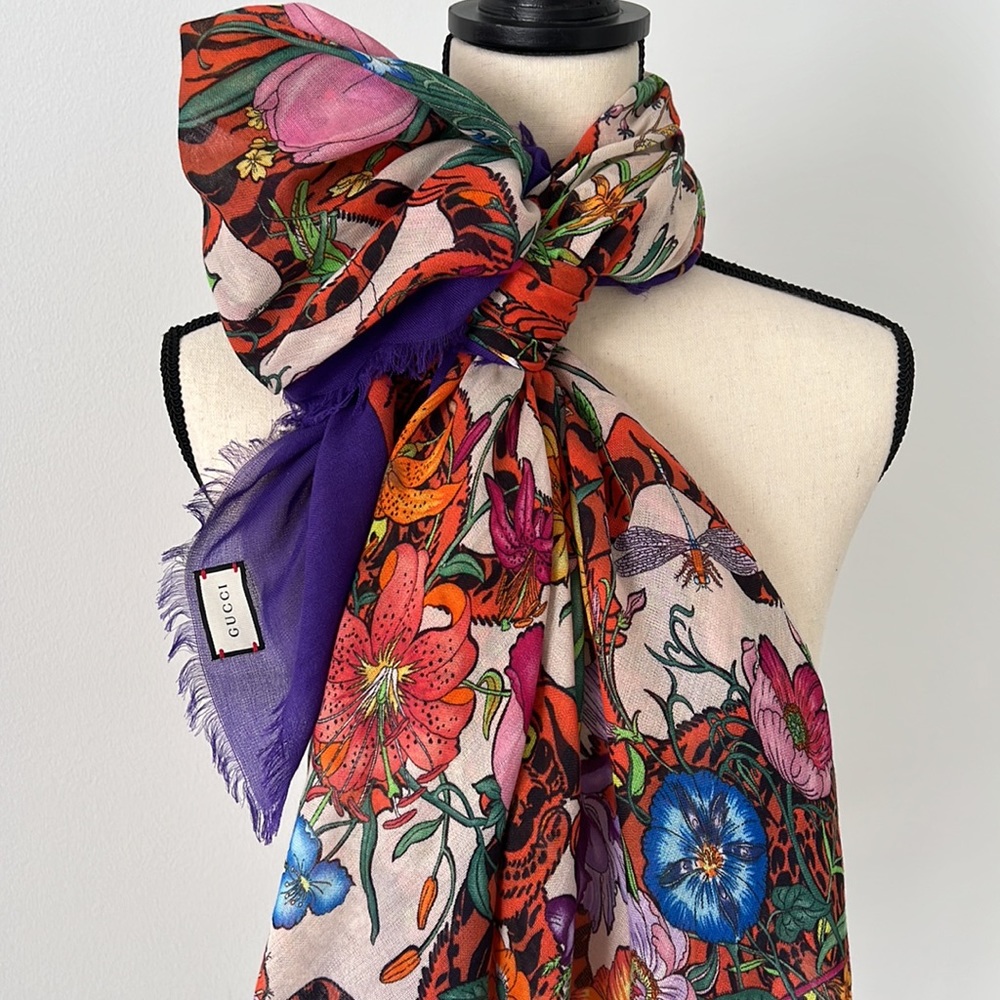 Gucci scarf